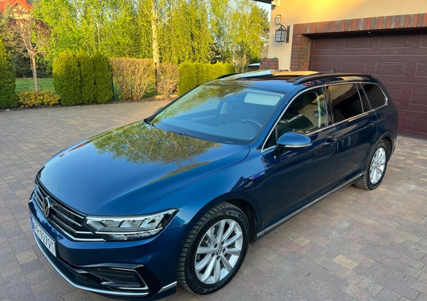 Volkswagen Passat cena 92500 przebieg: 65000, rok produkcji 2020 z Ciężkowice małe 781
